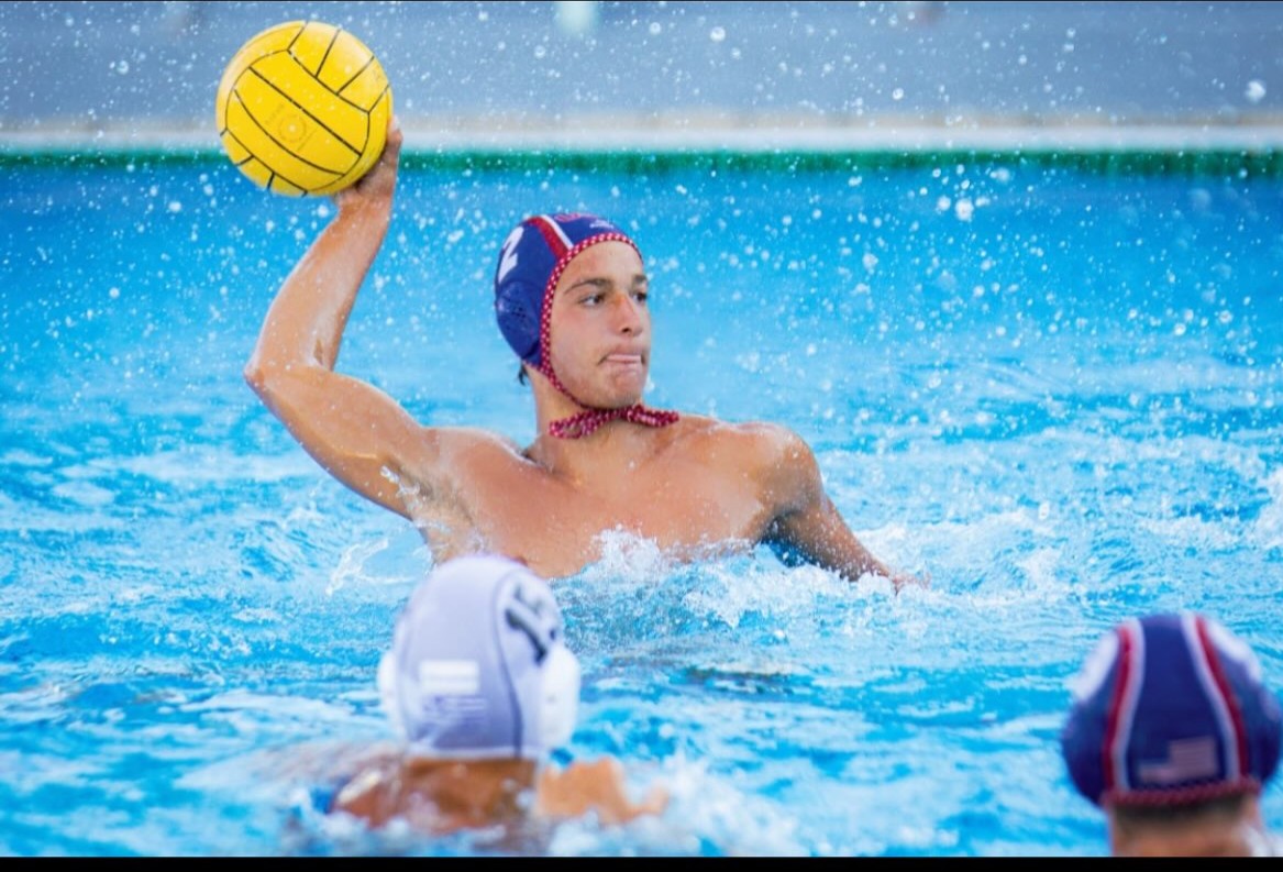 Arda DeMiryurek playing water polo
